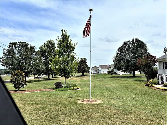 4th image of 4805 Skyview Dr