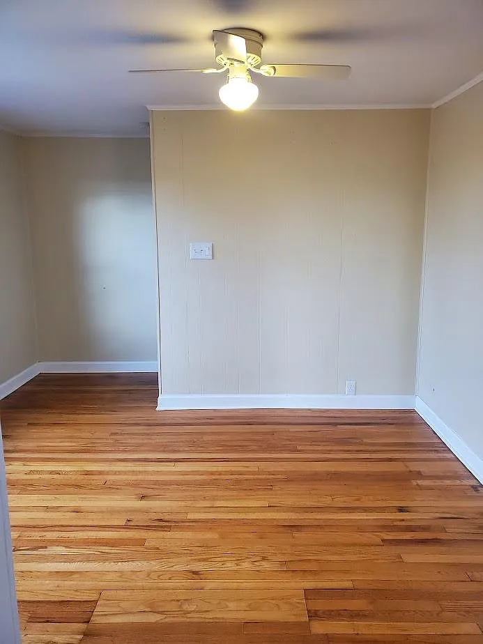 3 bed, 1000 sqft, $1,095 — Photo 3