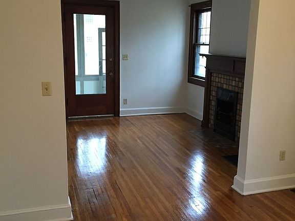 2nd image of 3205 Indianola Ave