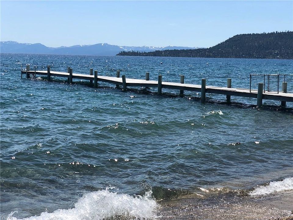 2nd image of 891 Lakeshore Blvd