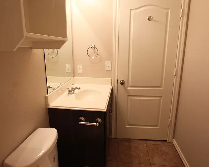 Coming Soon: 2 Bedroom Duplex for Rent in Lindale! — Photo 11