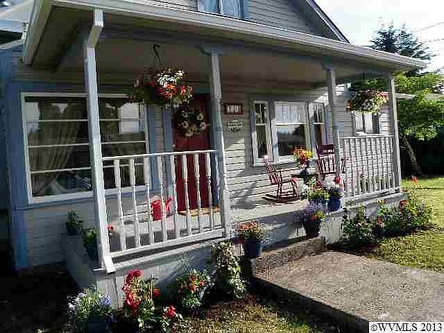 2nd image of 1547 SW Levens St