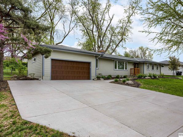 1505 S 96th St, Omaha, NE 68124