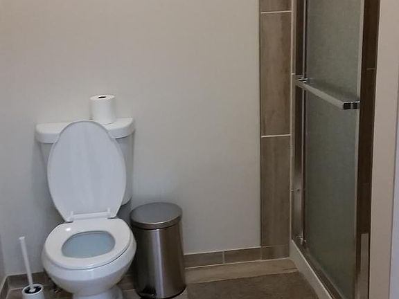 2nd floor bathroom