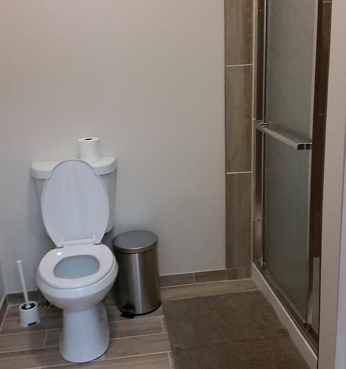 2nd floor bathroom