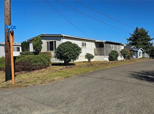 1100 Washington Ave N, Long Beach, WA