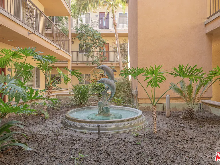 626 E Orange Grove Ave #105 — Photo 27