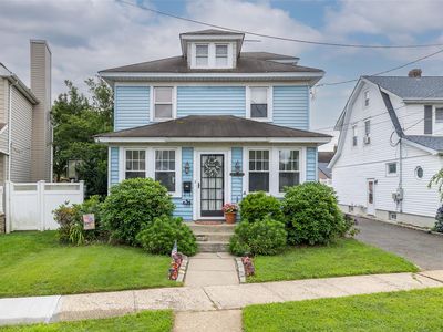 199 1st St, Hicksville, NY, 11801