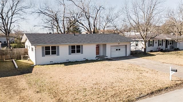 1st image of 50006 SW Zora Dr