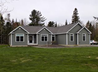 72 Constitution Ave, Hampden, ME 04444