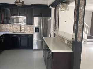 8826 197th St APT 1, Hollis, NY 11423