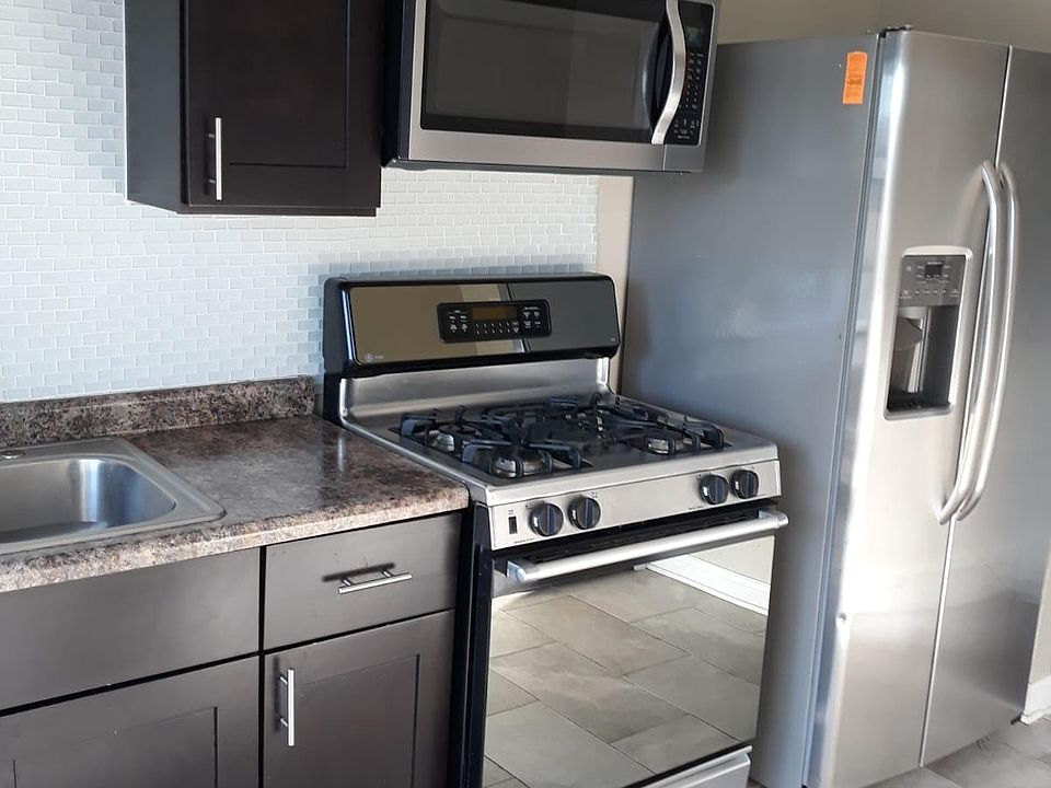 1711 W Chariot Ct Mount Prospect IL Zillow