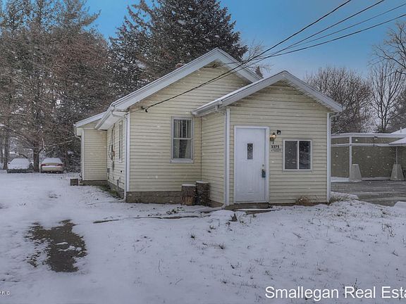 3375 Remembrance Rd NW: Front