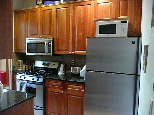 Rented by Heights Berkeley Realty | media 37