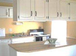 34 Saybrook Rd, Essex Jct, VT 05452