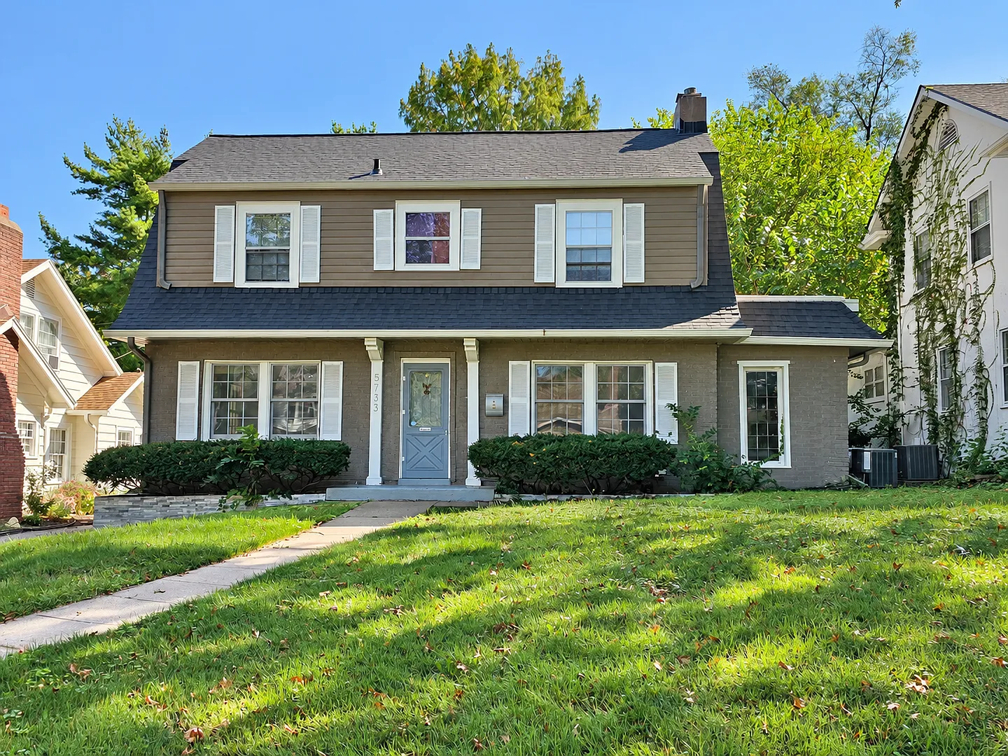 Brookside Beauty 4 Bedrooms, 2 Baths & Plenty of Space — Photo 2