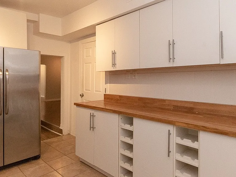 3511 W Dickens Ave #2 — Photo 4