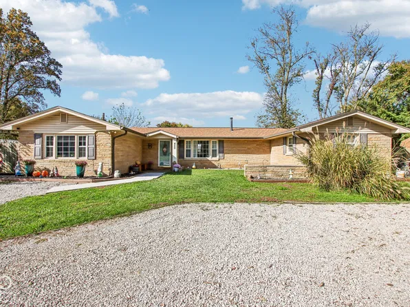 450 Shore Ave, Martinsville, IN 46151