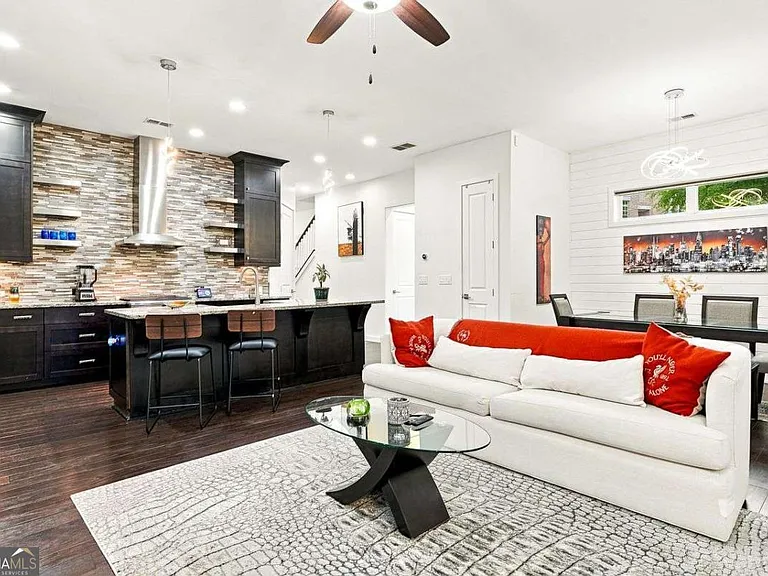 826 Canterbury Overlook — Photo 10