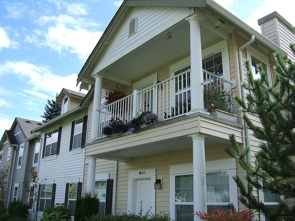 Exterior View: 2nd Level