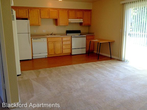 2nd image of 3801 Blackford Ave APT 17