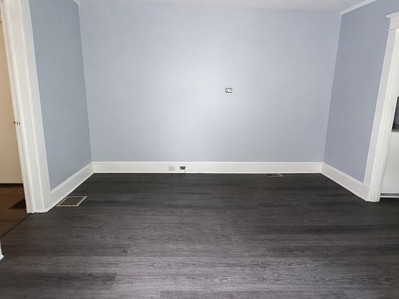 2nd image of 1827 1st Ave NW APT 2