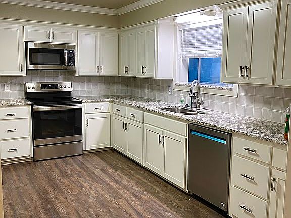 4th image of 503 N Parkridge Dr