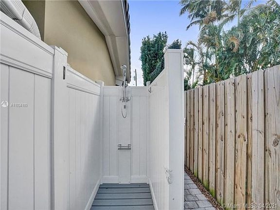 2nd image of 1948 Coral Gardens Dr #0