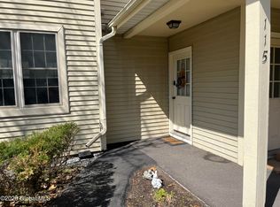115 Monmouth Way, Halfmoon, NY 12065