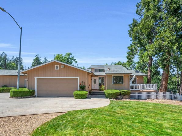 276 Brookside Dr, Angwin, CA 94508