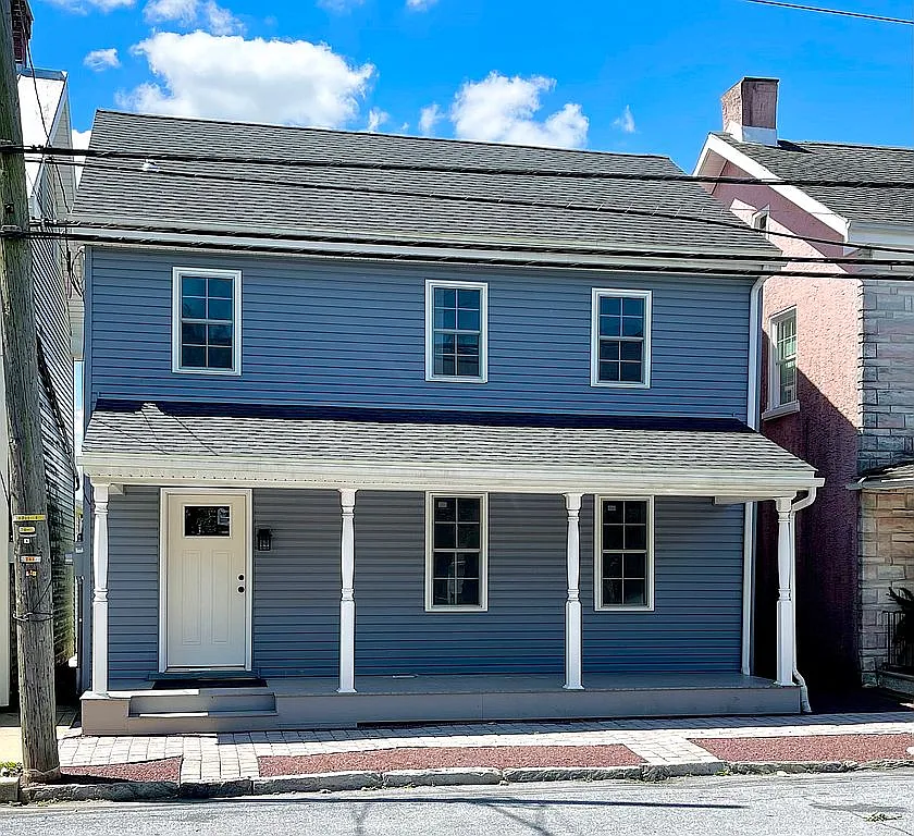 80 Main St photo 1