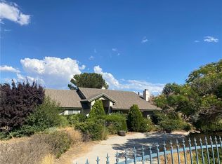 7575 Fuente Ave, Oak Hills, CA 92344