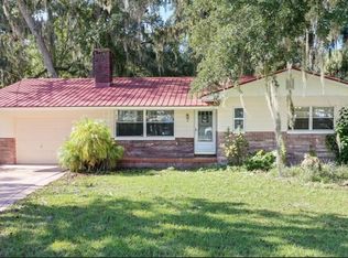 16 Hickory Ave, Yankeetown, FL 34498