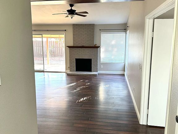 5th image of 1011 Chestnut Dr