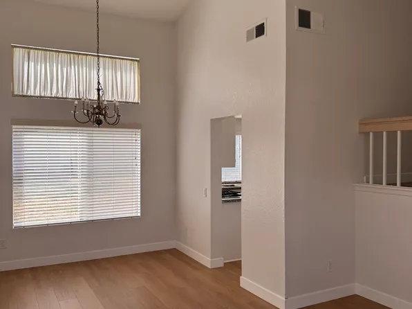 39345 Medina Ct, Murrieta, CA 92562