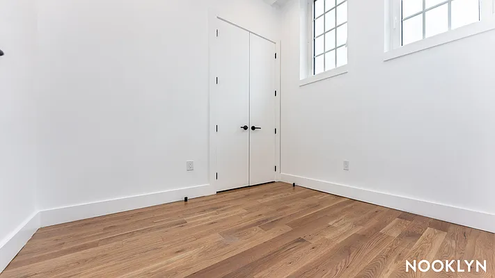 Rented by Nooklyn NYC LLC | media 13