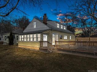 50 Corsino Ave, Old Lyme, CT 06371