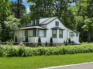 38427 N Lakeside Pl, Antioch, IL 60002