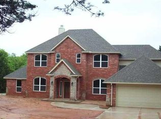 1604 W Forrest Hills Rd, Guthrie, OK 73044