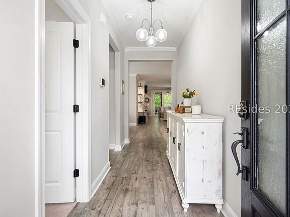4th image of 17 Hammermill Ln