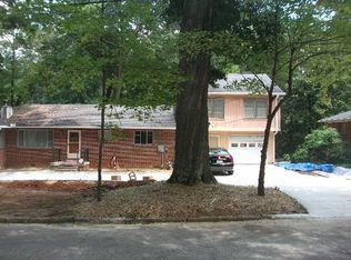 2556 Lancaster Dr, East Pt, GA 30344