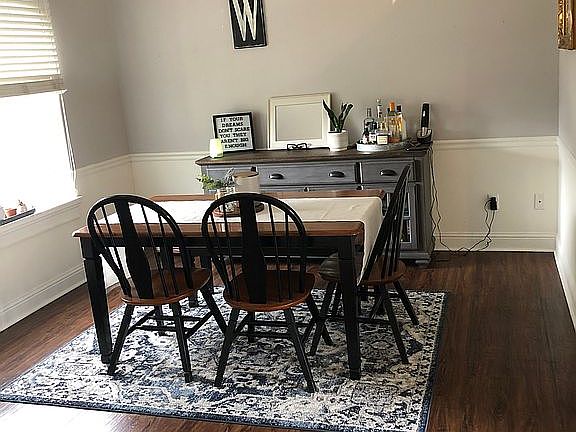 Living room/dinning room 