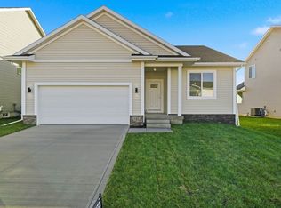 14242 Northpark Dr, Urbandale, IA 50323