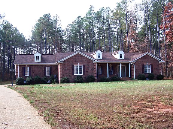 3rd image of 3915 Mill Station Dr