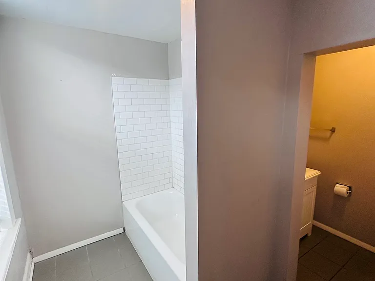 301 W Loveland Ave #8 — Photo 9