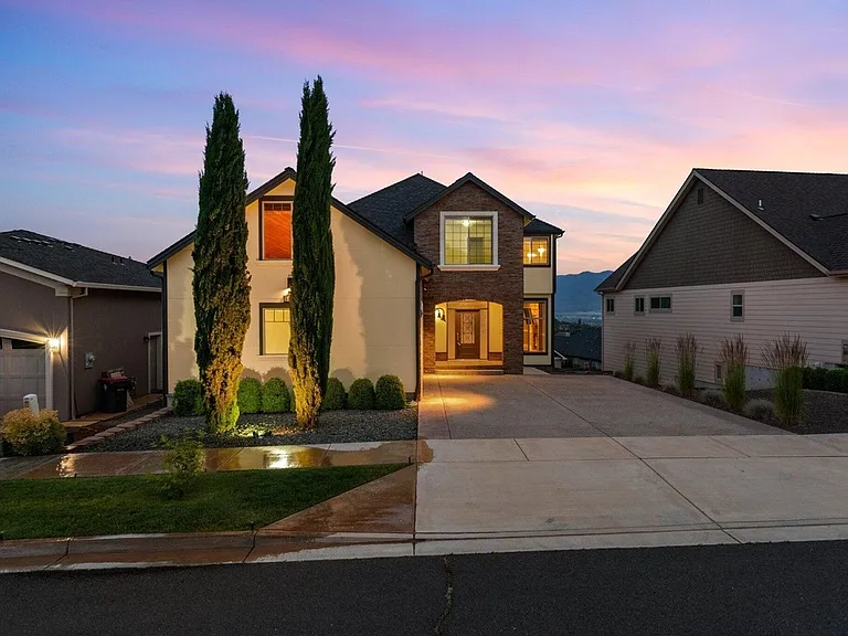 4334 Vineyard Ter — Photo 1