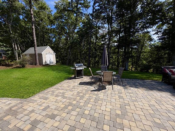 3rd image of 90 Lady Slipper Drive