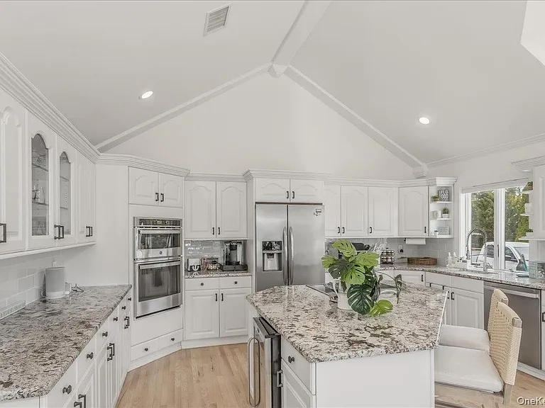 14 Penny Ln #C — Photo 6