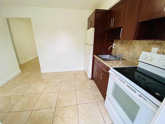 5th image of 2125 NW 91st St #1