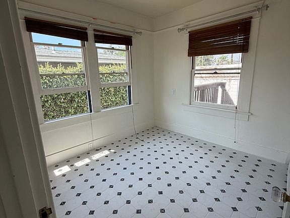 Small bedroom/ studio/ work space off kitchen.